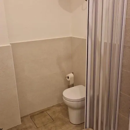 Lägenhet Casa Alda-a Due Passi Dal Centro